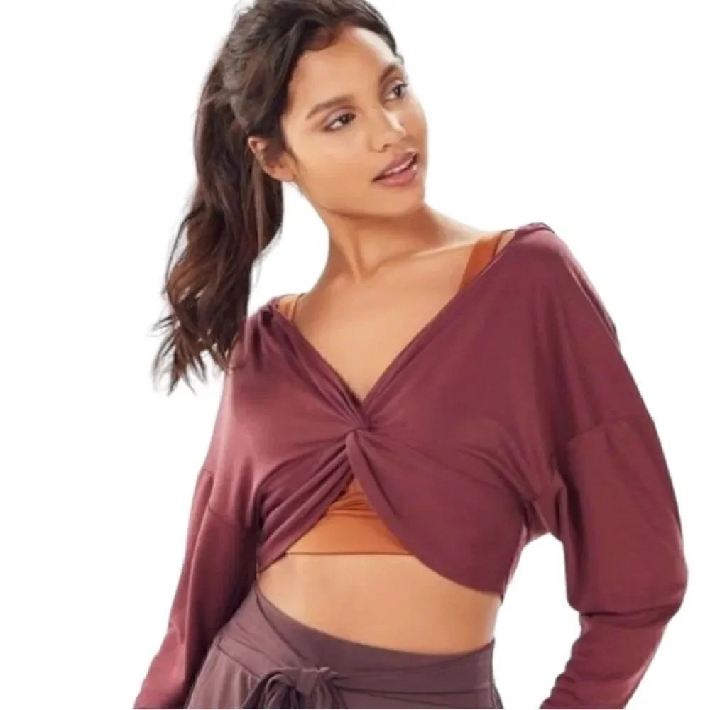 Fabletics Liv Twist Front Cropped Hoodie Maroon Burdundy NEW